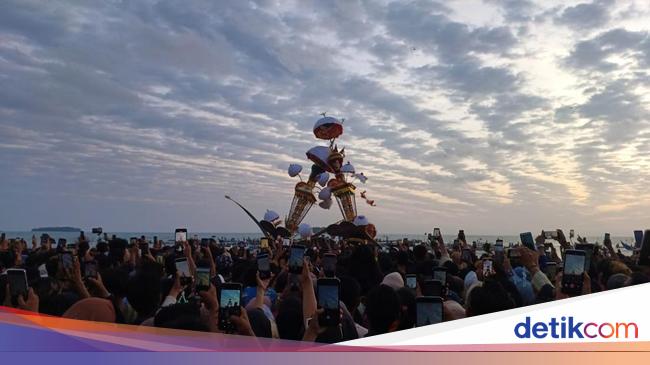 Tabuik Pariaman 10 Muharam: Tradisi yang Pikat Ribuan Wisatawan