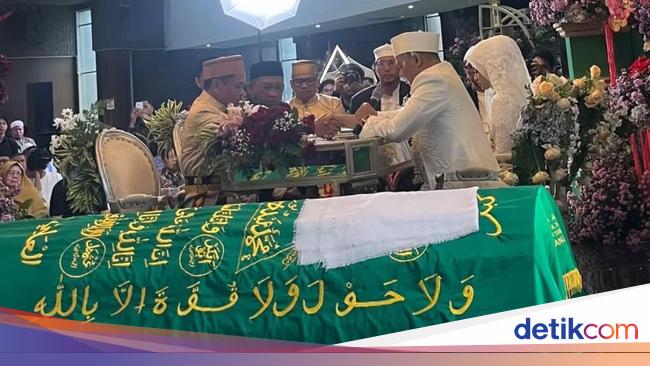Haru Pernikahan Putri Rektor ULM, Ayah Mempelai Pria Wafat Jelang Akad