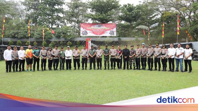 Jelang Hari Bhayangkara Ke-79, Polda Banten Ziarah Makam hingga Gelar Lomba