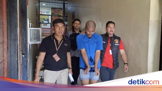Tampang Pembunuh 3 Wanita di Sumbar Kini Berbaju Tahanan