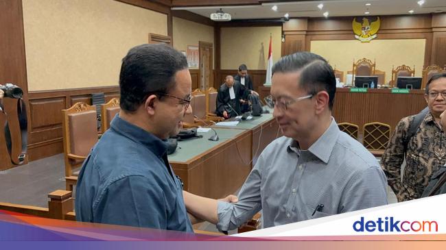 Anies Temui Tom Lembong di Sela Sidang, Cerita Sekarang Sudah Jadi Kakek
