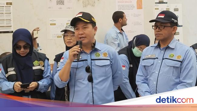 2 Penerbangan Haji Tertunda Konflik Iran-Israel, Kemenag Jamin Jemaah Aman