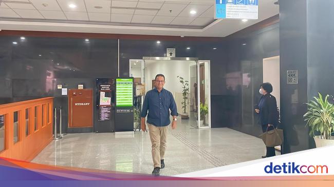 Anies Baswedan Hadiri Sidang Tom Lembong Lagi