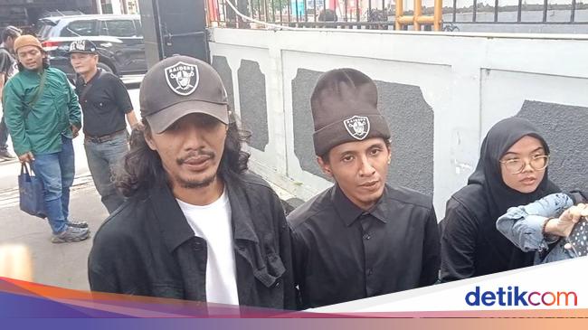 Cek Mental Vadel Badjideh Hadapi Sidang Perdana
