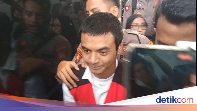 Vadel Badjideh Ungkap Rindu Kehangatan Keluarga