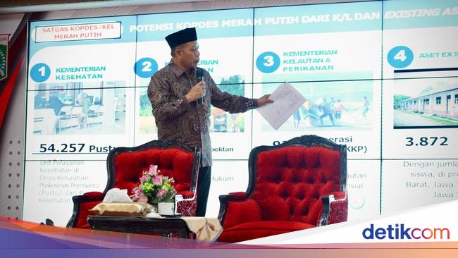 Wamenkop Serahkan SK Pembentukan Kopdes Merah Putih di Malang