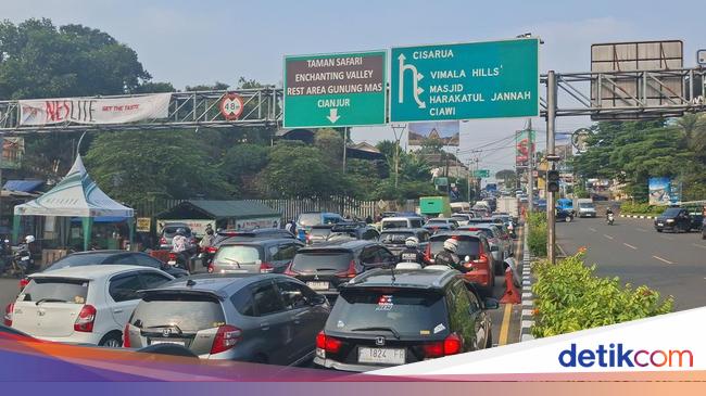 Jelang Long Weekend, Lalin Arah Puncak Bogor Macet Sore Ini