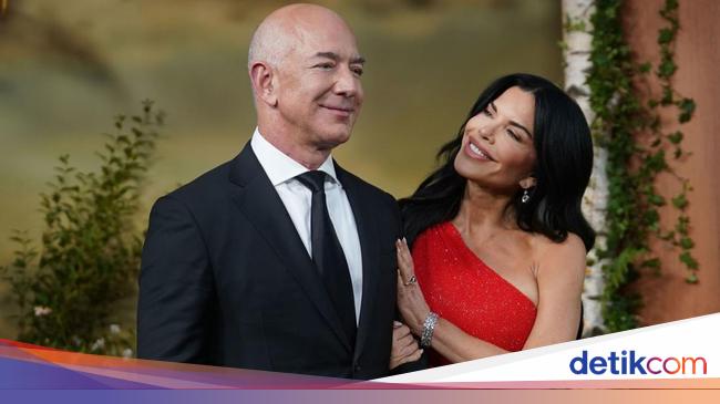 Bukan Yacht, Ini yang Diminta Jeff Bezos dan Lauren Sanchez sebagai Hadiah