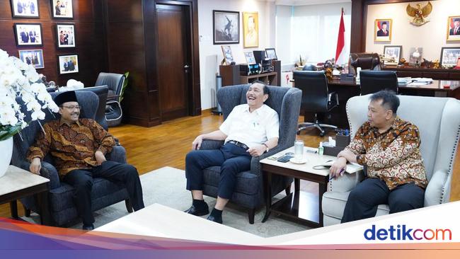 Temui Luhut, Gus Ipul Bahas Pengembangan Digitalisasi Penyaluran Bansos
