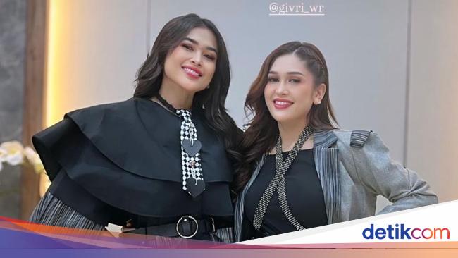 New Sister Bahagia Tampil di Panggung Besar