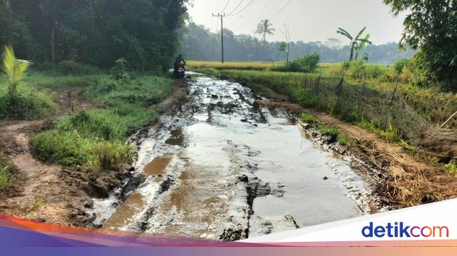 Jalan di Pandeglang yang Bikin Guru Jatuh Diperbaiki Usai Ditinjau Andra