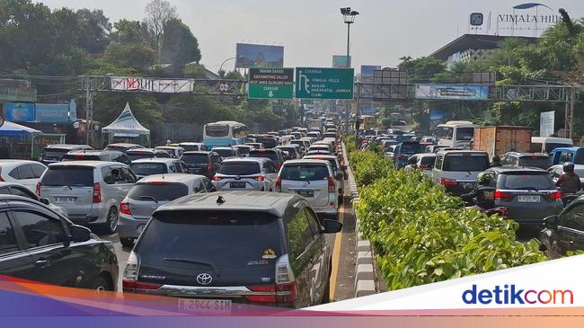 12 Ribu Kendaraan Mengarah Puncak Bogor di Hari Pertama Long Weekend