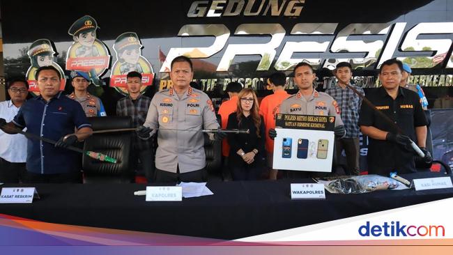 Polisi Tangkap 5 Orang Pelaku Tawuran Bacok Pemuda hingga Tewas di Bekasi