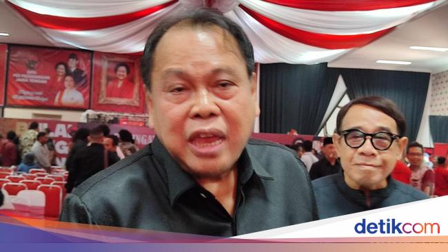 Hakim MK Ingatkan Penulisan Ulang Sejarah Harus Objektif: Tak Ditulis Penguasa
