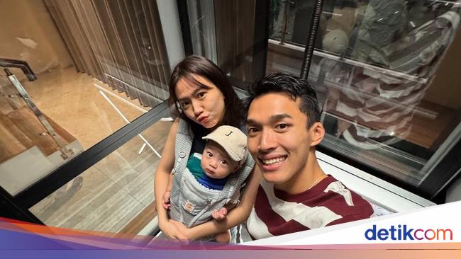 Shanju Ultah ke-27, Jonatan Christie: Sejak Kamu Hadir Hidupku Berubah