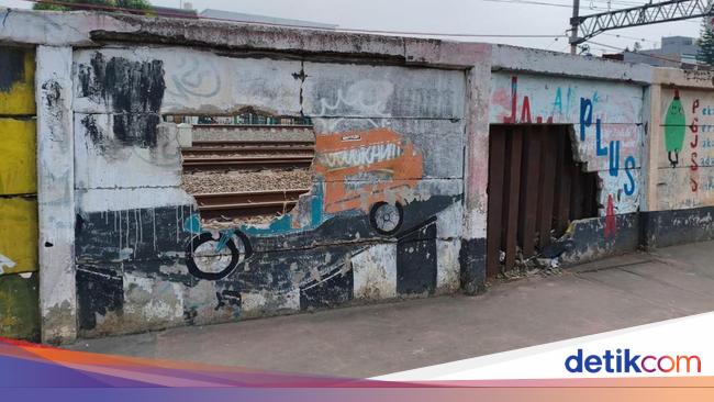 KAI Gandeng Polisi untuk Tindak Pembobol Tembok Pembatas Rel di Jatinegara