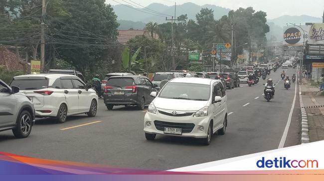 Long Weekend Berakhir Hari Ini, 13 Ribu Kendaraan Masih Menuju Puncak Bogor