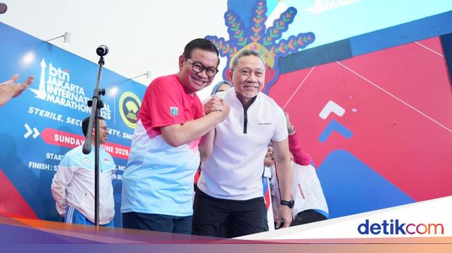Momen Zulhas &amp; Pramono Buka BTN Jakarta International Marathon
