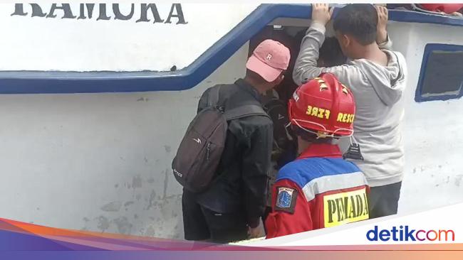 Baling-baling Kapal Tersangkut di Pulau Panggang, 99 Penumpang Selamat