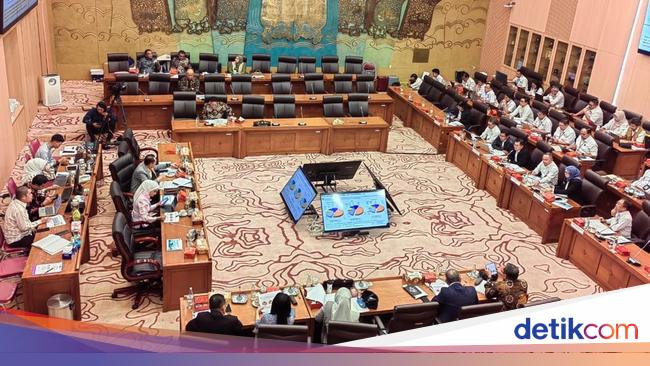 Bocoran Lokasi Pembangkit Nuklir Pertama di RI: Sumut-Kepri