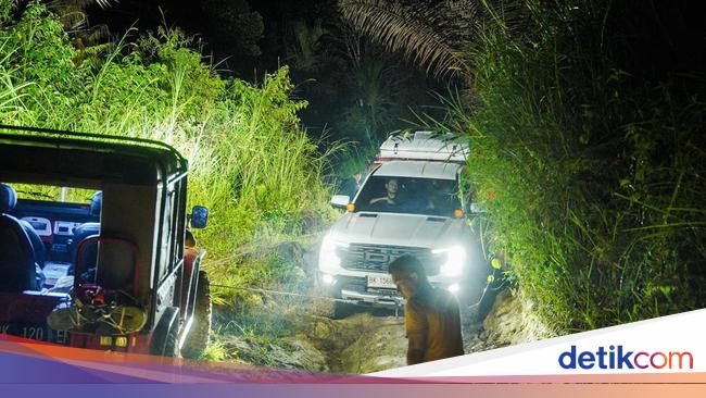 Mobil Kontraktor yang Kena OTT Ternyata Ikut Bobby Saat Tinjau Jalan Rusak