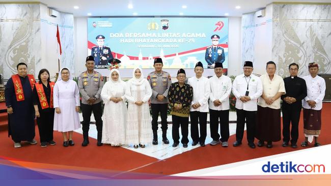 HUT Bhayangkara Ke-79, Polda Jateng Doa Bersama dan Berbagi Bansos
