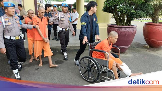 Balas Dendam, 3 Pria di Serang Tikam Warga hingga Tewas