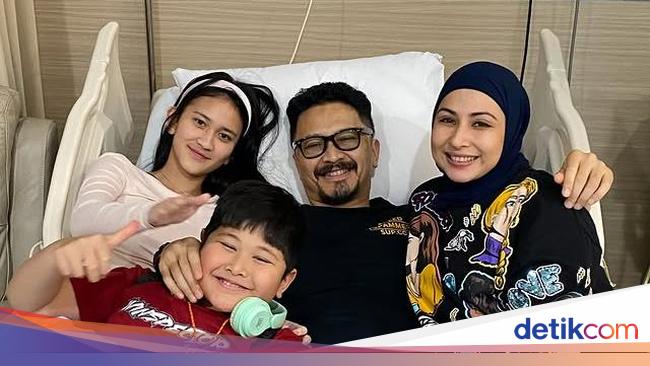 Kronologi Ferry Maryadi Jatuh di Kamar Mandi sampai Operasi Sendi Belakang