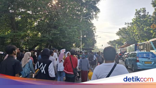 Hari Bhayangkara Ke-79, Warga Antusias Penuhi Kawasan IRTI Monas