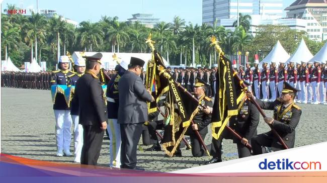 Prabowo Beri Tanda Kehormatan Nugraha Sakanti ke 7 Satker Polri