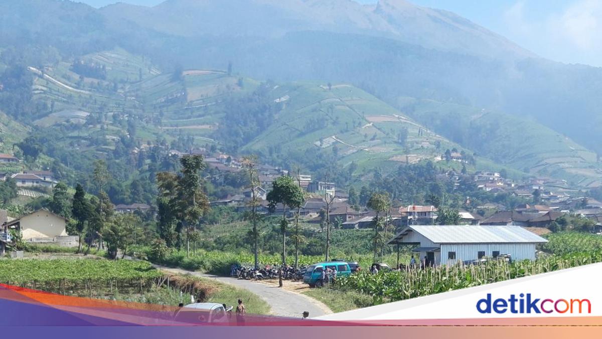 Pendaki Perempuan di Merbabu yang Tersambar Petir Tewas
