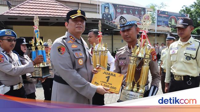 Kapolres Priok Pimpin Upacara Pemberian Hadiah Lomba HUT Bhayangkara ke-79