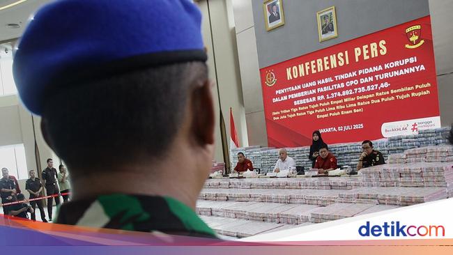 Kejagung Perlihatkan Bukti Fisik Kasus Korupsi Minyak Goreng: Uang Triliunan Rupiah