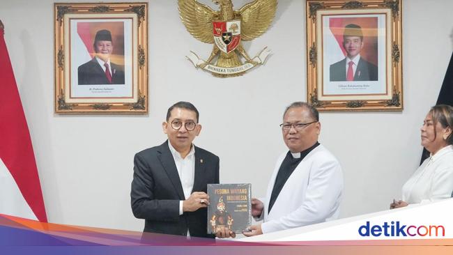 Fadli Zon Puji Upaya Pelestarian Cagar Budaya Gereja Immanuel