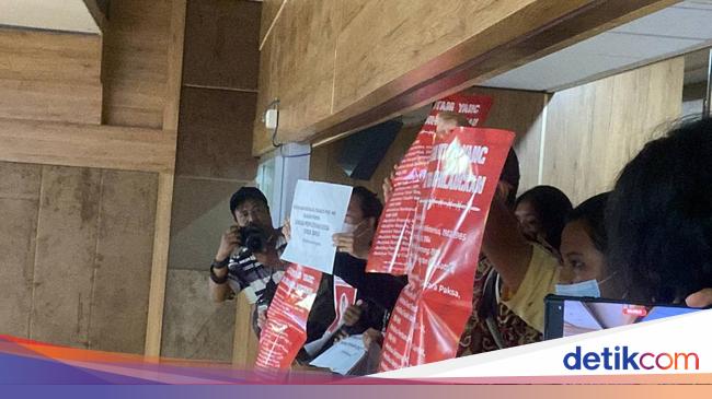 Fadli Zon Usai Digeruduk Koalisi Masyarakat Sipil di DPR: Biasa Ajalah