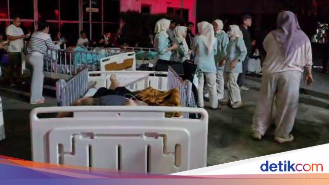 Ruang Farmasi RS Hermina Jatinegara Terbakar, Diduga Panel Listrik Meledak