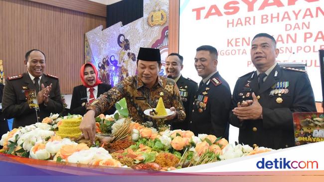 Peringati Hari Bhayangkara Ke-79, Pemkab Sidoarjo Puji Kinerja Polresta