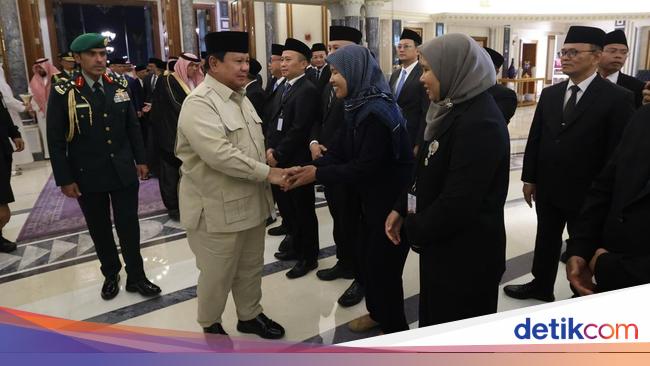 Antusiasme Siswa hingga Diaspora Indonesia Sambut Prabowo di Jeddah