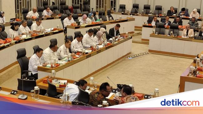 Terbongkar Skandal Beras Oplosan Rugikan Negara Rp 10 T!
