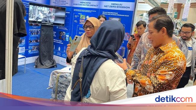 AQUA Tegaskan Komitmen Kelola Sampah Plastik Lewat Inovasi dan Kolaborasi