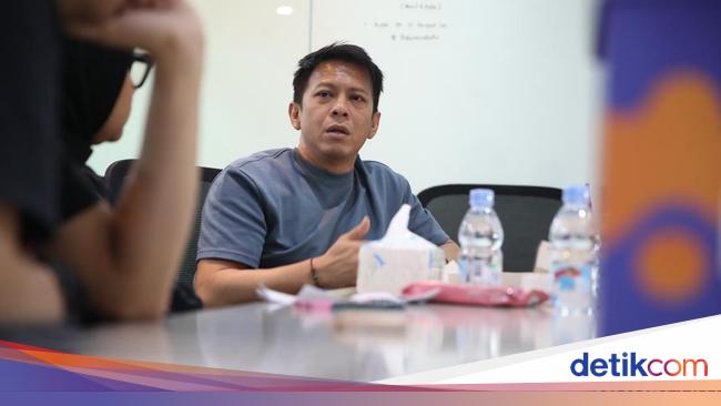 Ariel NOAH Pastikan Hubungan dengan Andika Baik
