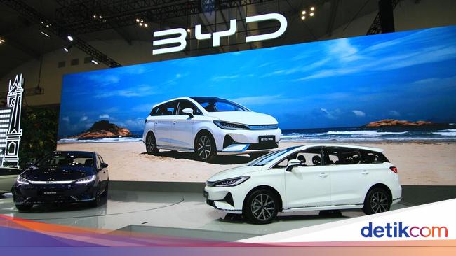 Puluhan Mobil Baru Meluncur Hari Ini di GIIAS 2025