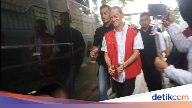 Fariz RM Bakal Buktikan Gak Jadi Pengedar, Berharap pada Saksi Hari Ini