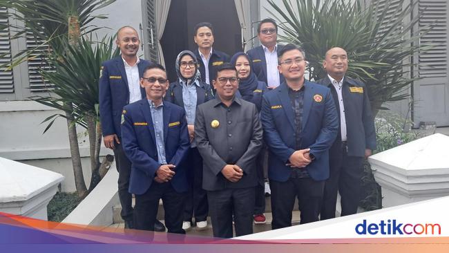 Andra Soni Bertemu Andika Hazrumy, Bahas Peran Pemuda dalam Pembangunan