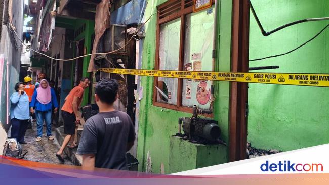 Rumah di Hang Lekir Jaksel Ludes Terbakar, Warga Sempat Berjibaku Pakai APAR
