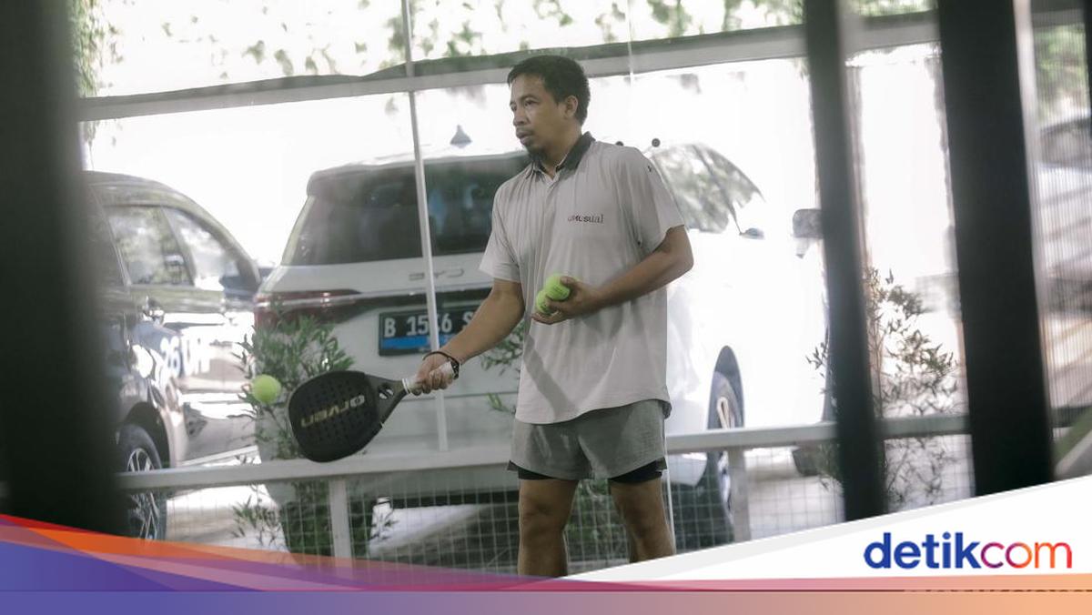 Servis Padel Masih Sering Salah? Ini Cara Benarnya Biar Nggak Fault Servis Padel Masih Sering Salah? Ini Cara Benarnya Biar Nggak Fault
