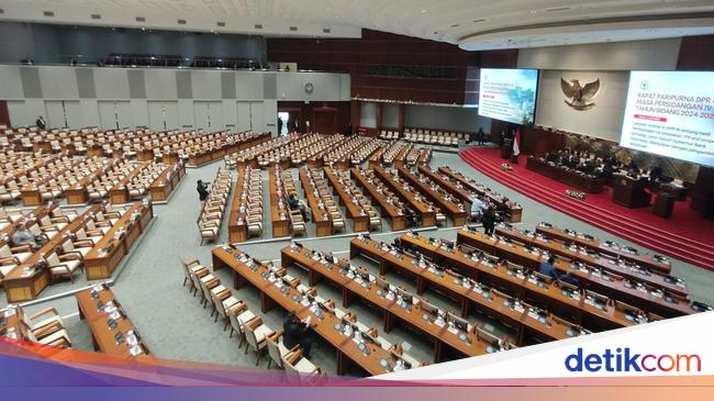 Paripurna DPR Bacakan Surpres Calon Dubes RI, 71 Anggota Dewan Hadir