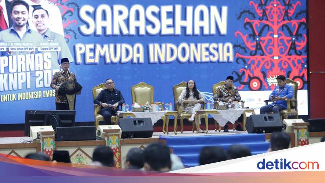 Sarasehan KNPI, Mendes Yandri Ajak Pemuda Kerja Nyata Bangun Desa