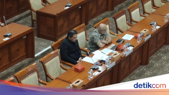 Komisi III DPR Rapat dengan Patrialis Akbar-Ahli Bahas Putusan MK soal Pemilu