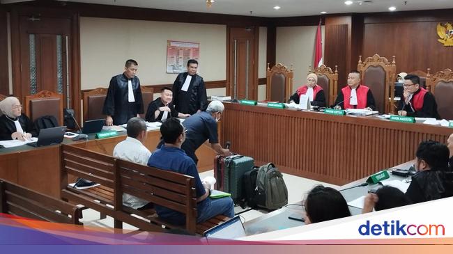 Ketua RT Cerita Momen Penyidik Temukan Rp 20,1 M di Mobil Eks Ketua PN Rudi